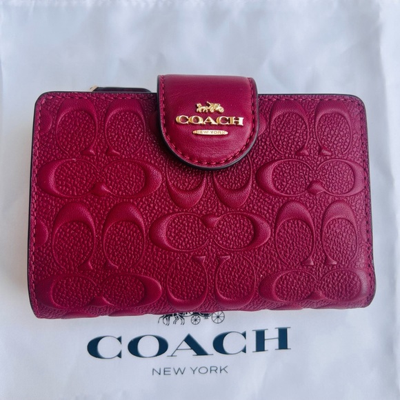 Coach Medium Corner Zip Wallet In Signature Leather - Picture 1 of 6